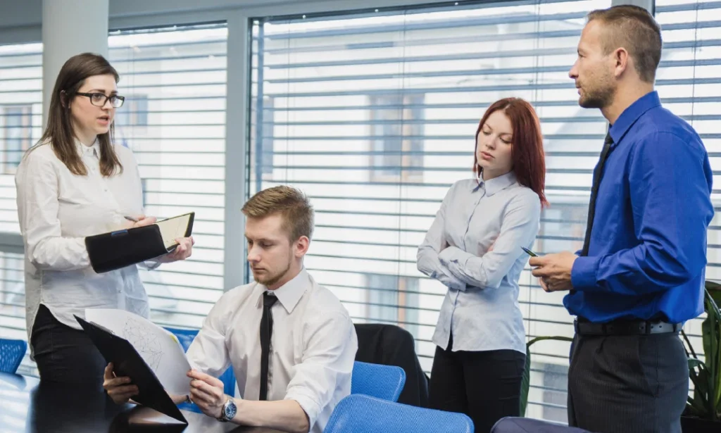 Entrepreneurship-Believe & Achieve by Steven Pybrum guides aspiring and existing business owners to succeed and grow their businesses